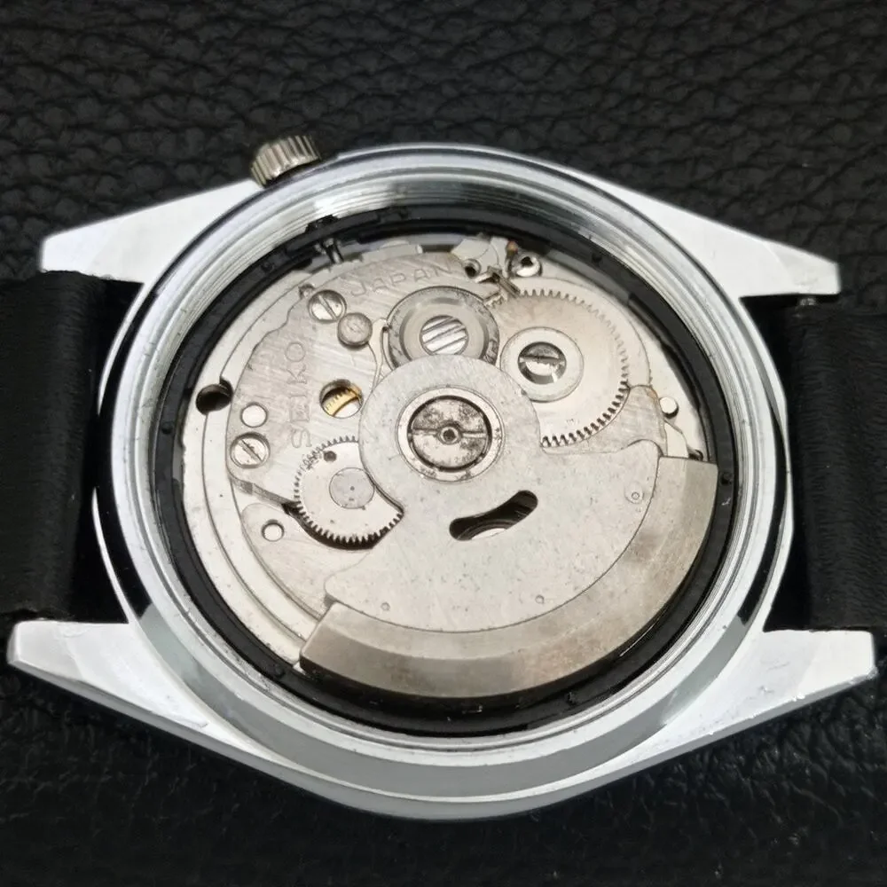 Vintage 1983 Seiko Automatic Mens Silver Watch W/daydate & Gold accents